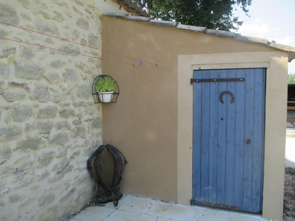 Mas Le Nathakassou Villa Cabannes Exterior photo
